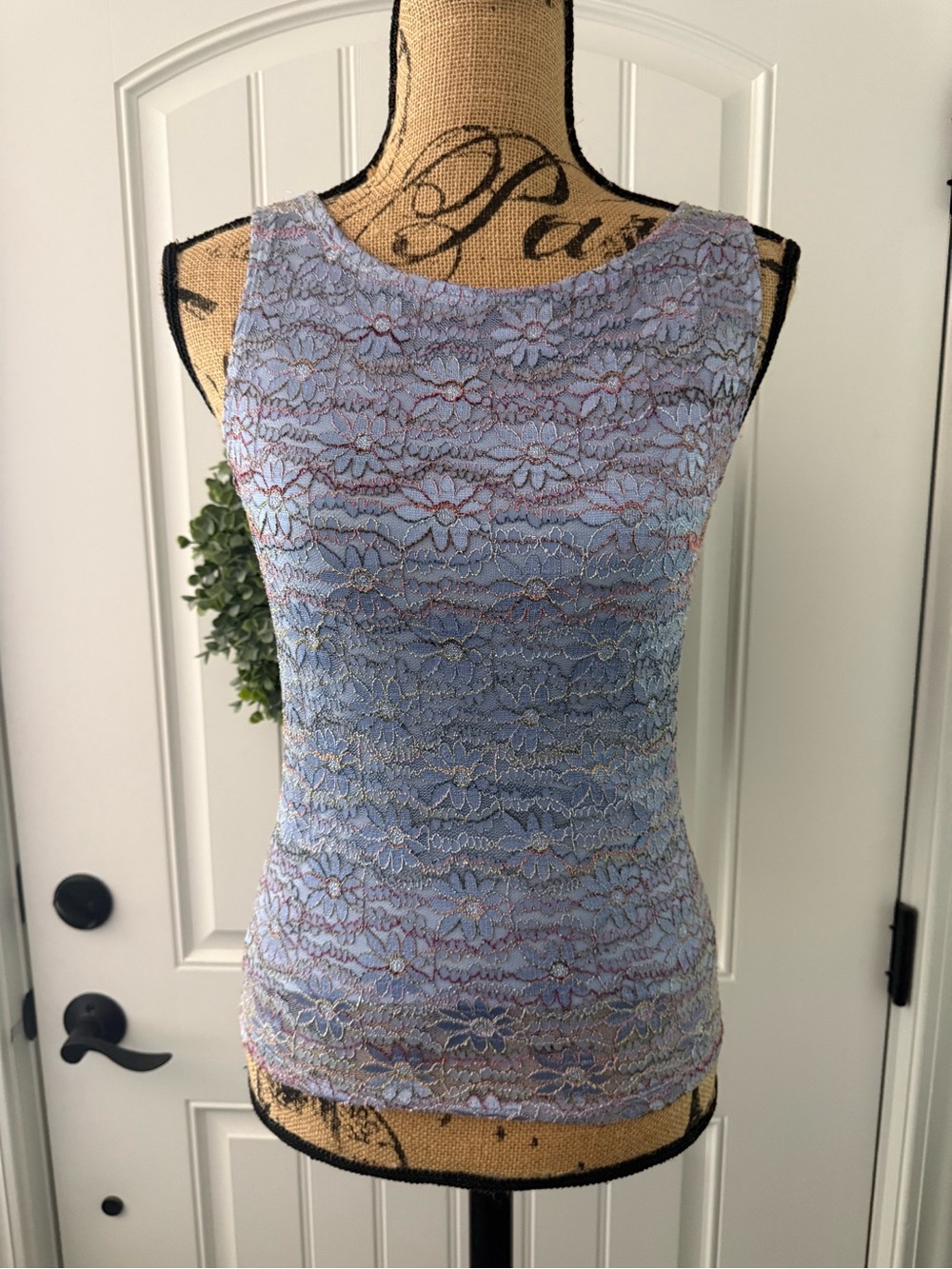 Sleeveless Lace Shell Top